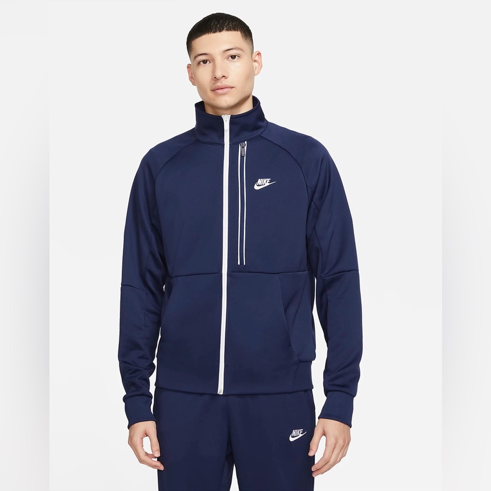 New with tags. Men’s Nike sportswear jacket.